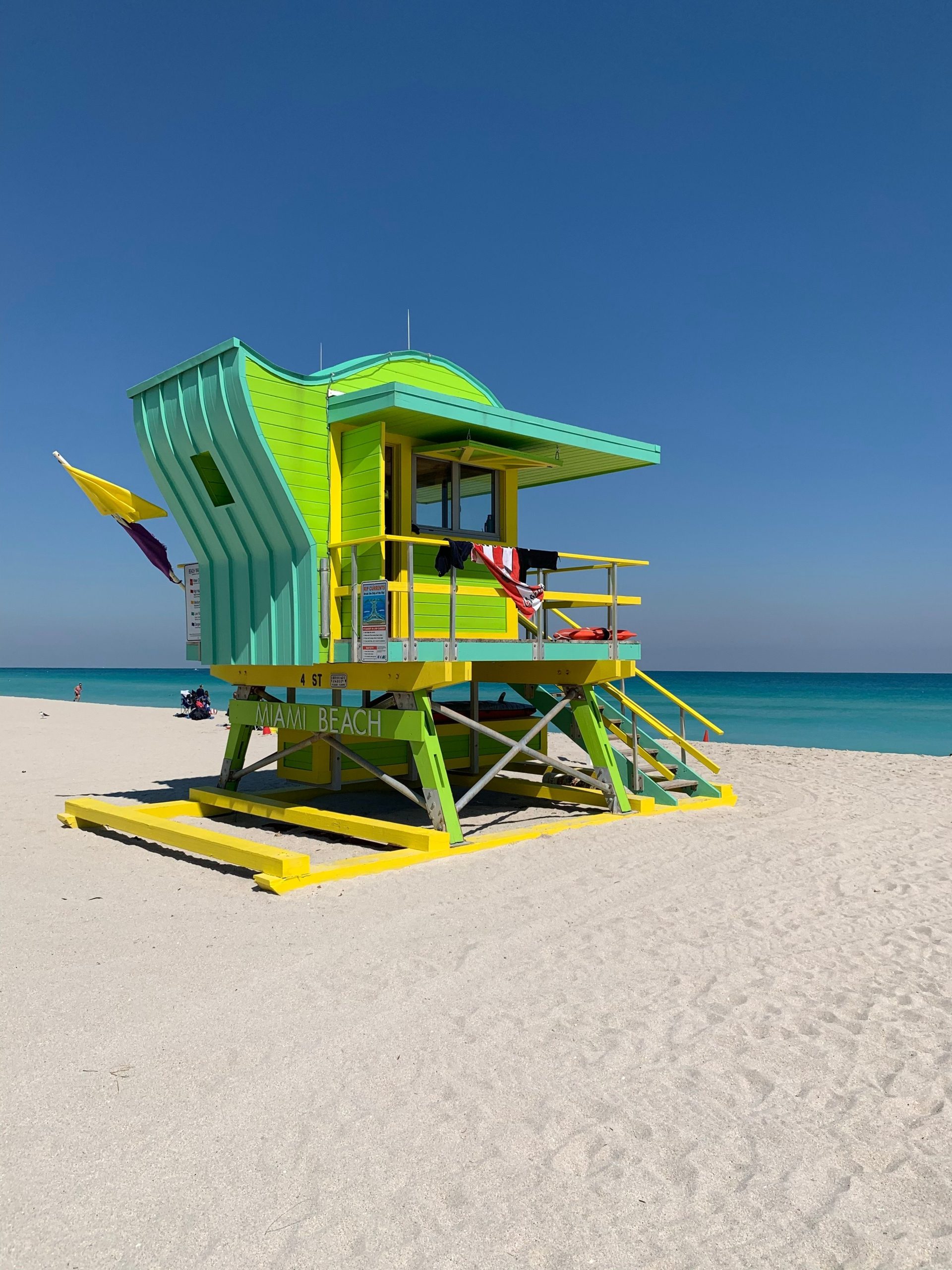 Live-in nanny job in Miami Beach caring for a baby in a private home