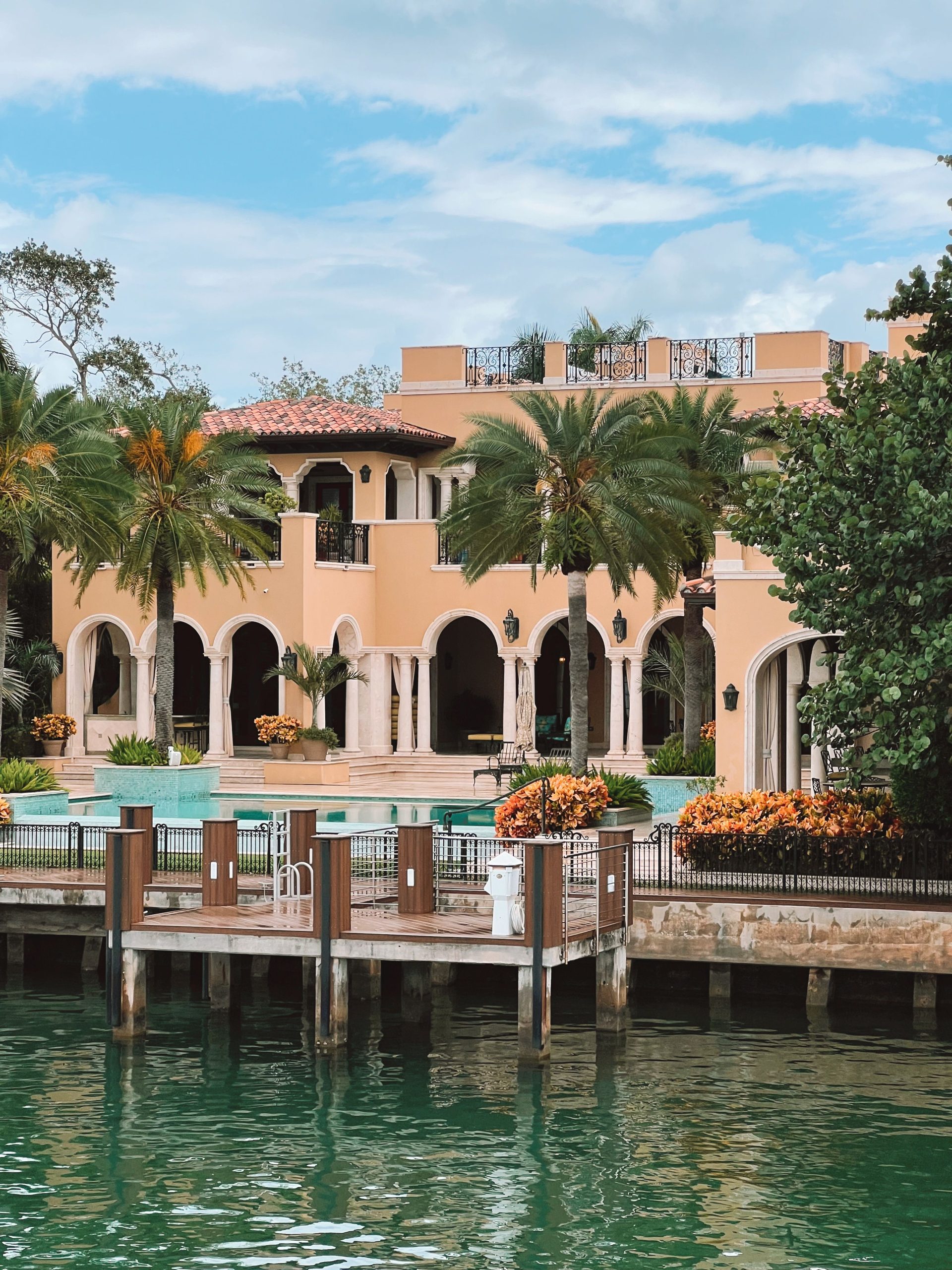 domestic staffing agency Miami placing household staff